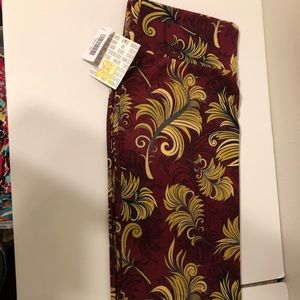 LulaRoe 3x Cassie - NWT - red gold